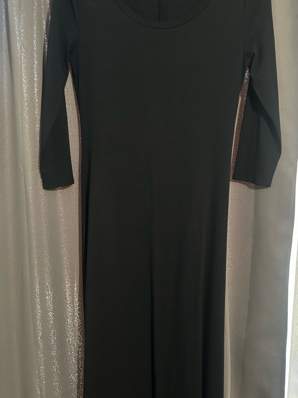 GAP Black Long-Sleeve Scoop Neck Maxi Dress